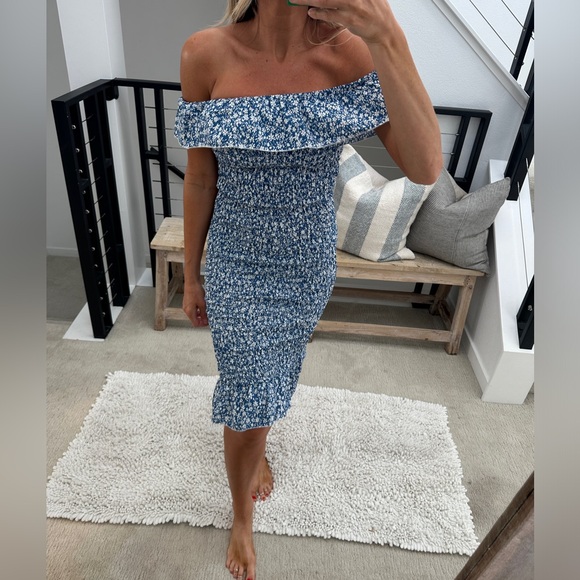SHEIN Dresses & Skirts - SHEIN blue & white floral off the shoulder bodycon midi ruffle summer dress XS